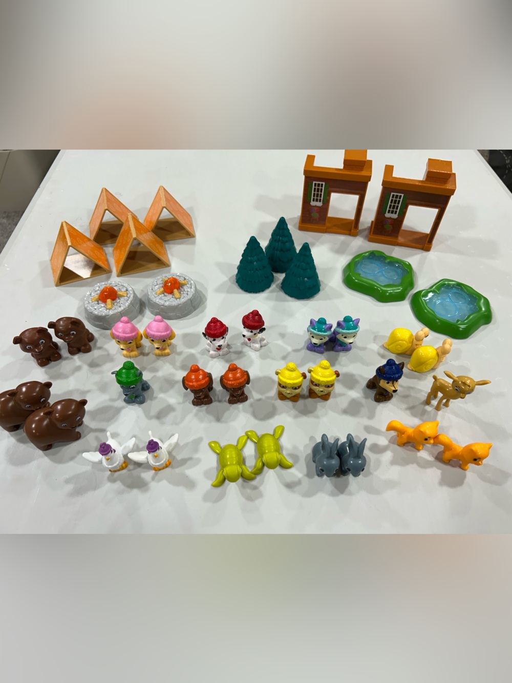 Paw Patrol Figurines from Advent Calendars - missing some pieces